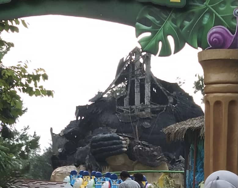 Patung Gorilla Setinggi 7 Meter di Jatim Park Roboh Akibat Gempa