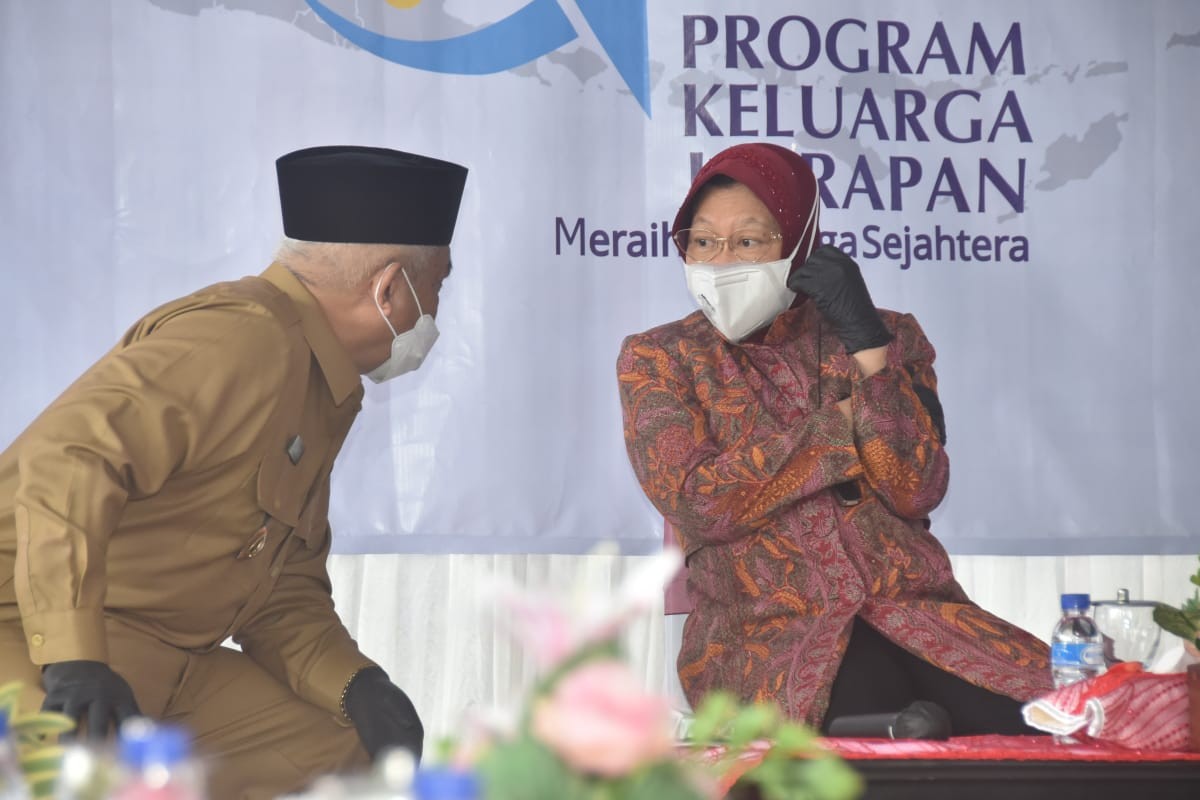 Menteri Sosial Republik Indonesia, Tri Rismaharini saat mengunjungi Desa Kanigoro, Kecamatan Pagelaran, Kabupaten Malang (Foto: Istimewa)