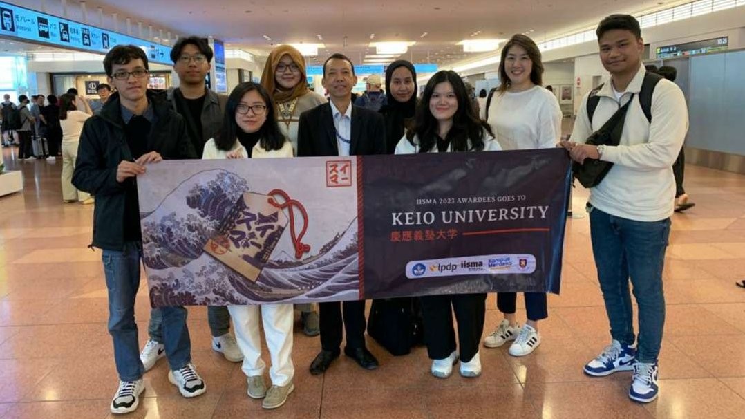 KBRI Tokyo sambut kedatangan tujuh mahasiswa Indonesia yang akan menjalani satu semester di Keio University melalui Program IISMA. (Foto: Dok KBRI Tokyo)