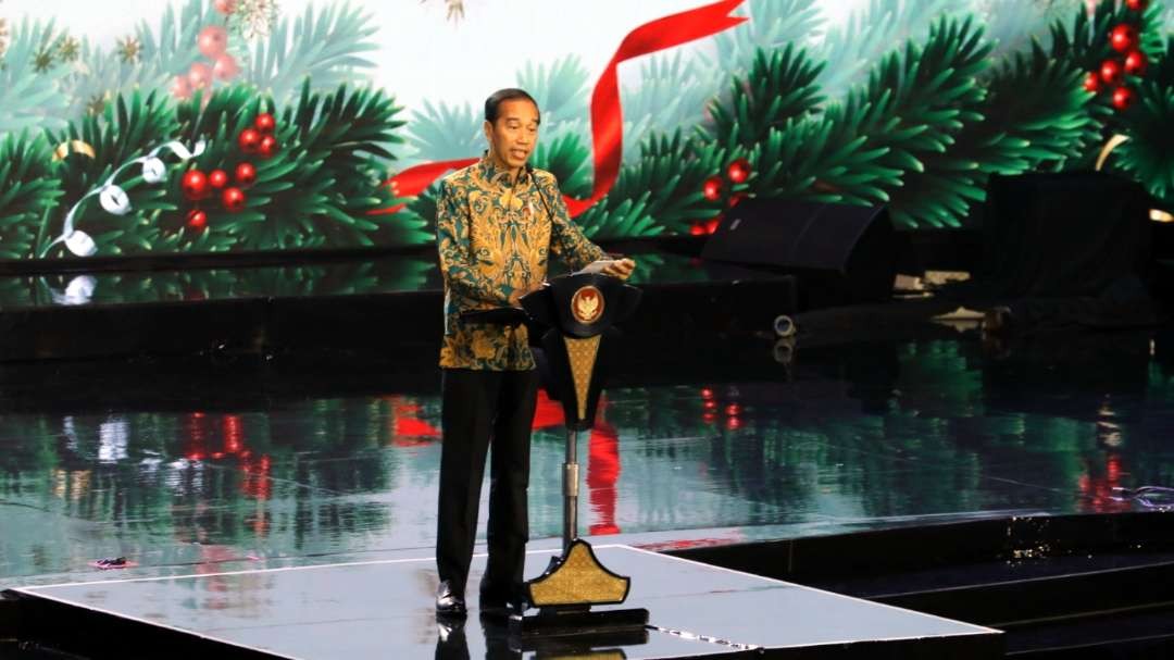 Presiden Republik Indonesia, Joko Widodo saat memberikan sambutan dalam puncak Perayaan Natal Nasional 2023 di Graha Bethany, Surabaya, Rabu 27 Desember 2023. (Foto: Fariz Yarbo/Ngopibareng.id)