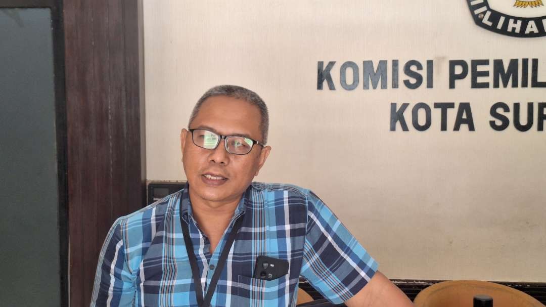 Komisioner KPU Kota Surabaya Divisi Penyelenggaraan Teknis Soeprayitno. (Foto: Julianus Palermo/Ngopibareng.id)