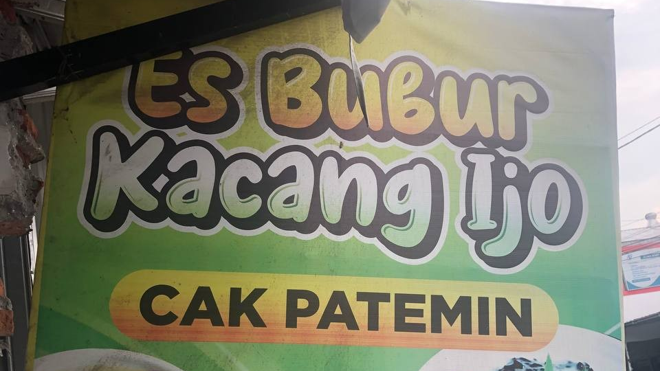 Es bubur kacang ijo legendaris Kota Mojokerto, Jawa Timur. (Foto: Yashinta Dwi/Ngopibareng.id)