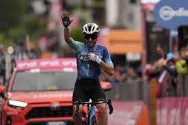Andrea Vendreme (Decathlon AG2R La Mondiale) berhasil meraih juara di Giro d'Italia etape 19. (Foto: Istimewa)