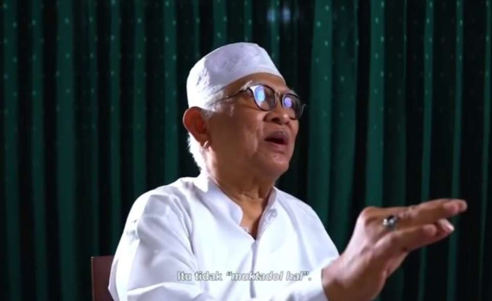 KH Ahmad Mustofa Bisri, Pengasuh Pondok Pesantren Raudlatul Thalibiin, Letih, Rembang, Jawa Tengah. (Foto:dok/ngopibareng.id)