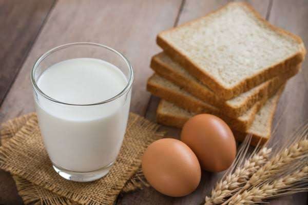Susu, telur, dan gandum pilihan makanan untuk mengatasi perut buncit. (Foto: Istimewa)