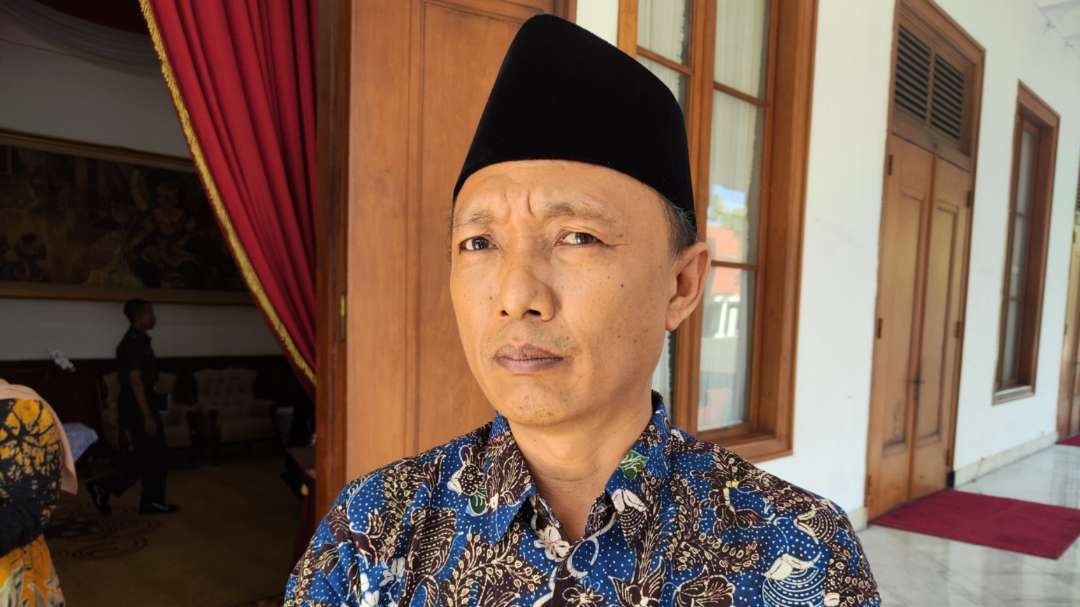 Ketua Bawaslu Jatim, A Warits. (Foto: Fariz Yarbo/Ngopibareng.id)
