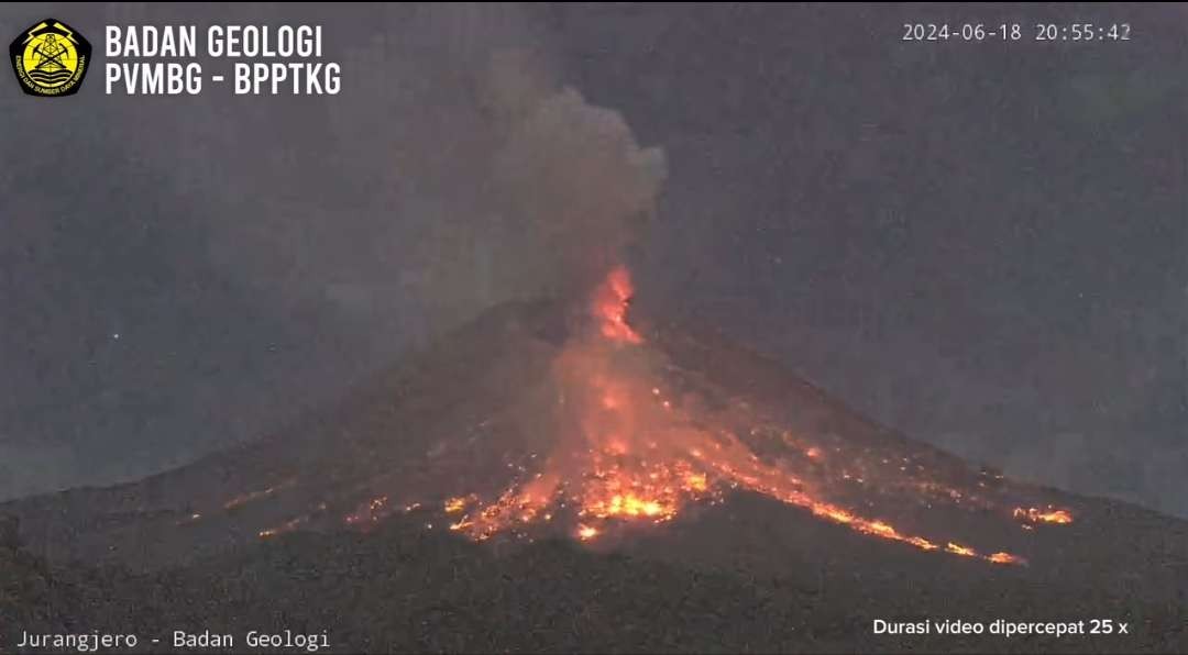 BPPTKG melaporkan kondisi Gunung Merapi yang tengah memuntahkan lava dan awan panas. (Foto: Instagram)