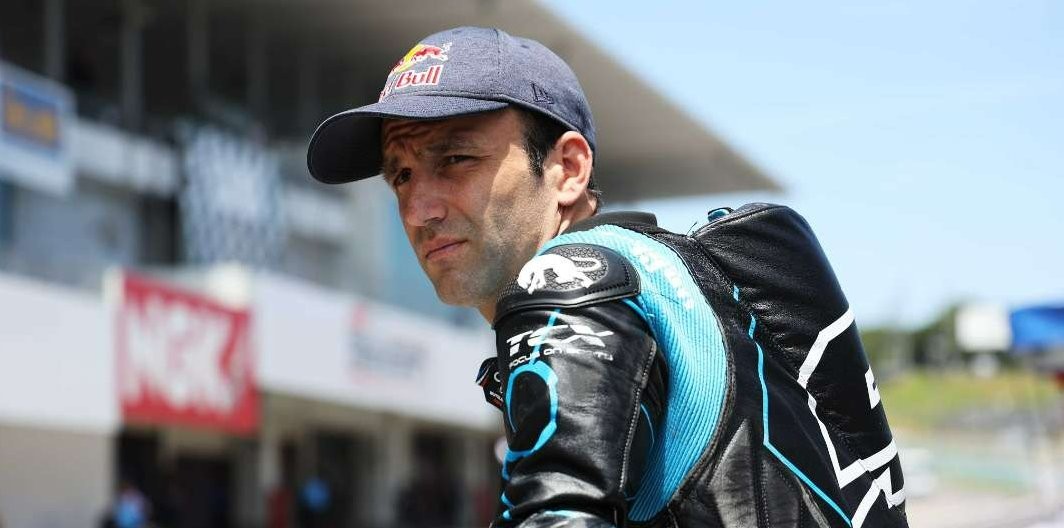 Johann Zarco merasa termotivasi karena Marc Marquez juga butuh adaptasi di Ducati. (Foto:: X/@GL_Moto_F1)